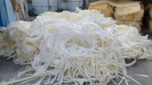 长期出售海绵边角料，目前有3吨打包好的货