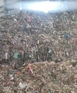 出售水洗沉底料纸渣压块，纸渣水洗沉底料