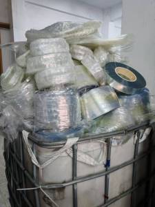 出售PET重胶膜废料，月供20吨