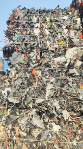 出售大小黑丙压块，现货够车