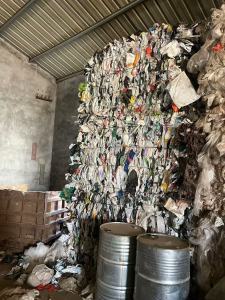 出售快递袋毛料15吨