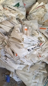 出售水洗高压乳白袋，装过粉末料的