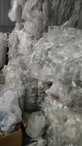 出售水洗高压膜废料，水洗低压膜废料，有分开压包