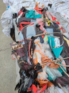 出售水洗PE花膜废料