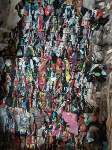 出售PE快递袋毛料，现货18吨