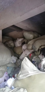 长期出售服装下脚料，涤纶废布，涤纶造粒布，月供十来吨，货在安徽滁州