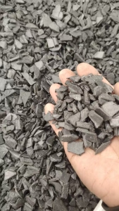 出售黑色PP托盘破碎料，国产冲击6，进口冲击10，现货量大