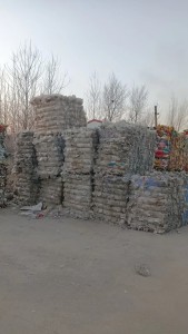 长期出售PP餐盒压块，饭盒压块