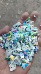 出售PP破碎料，蓝丙破碎料，过摩擦机，现货七八吨