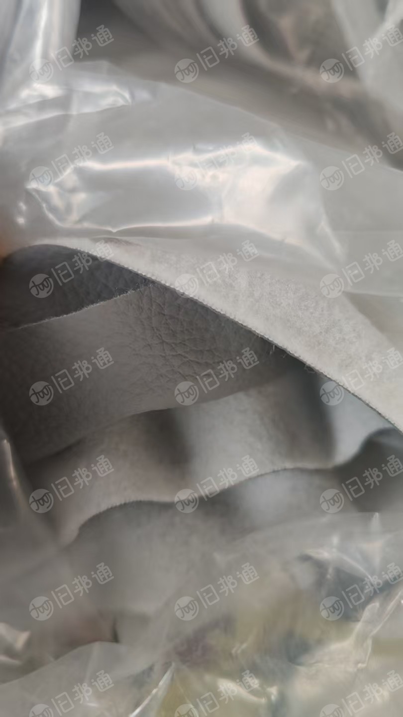 长期出售库存皮革，人造皮革，PVC皮革，PU皮革，现货有60吨左右，货在浙江绍兴