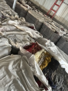 长期大量回收旧衣服羊绒下脚料