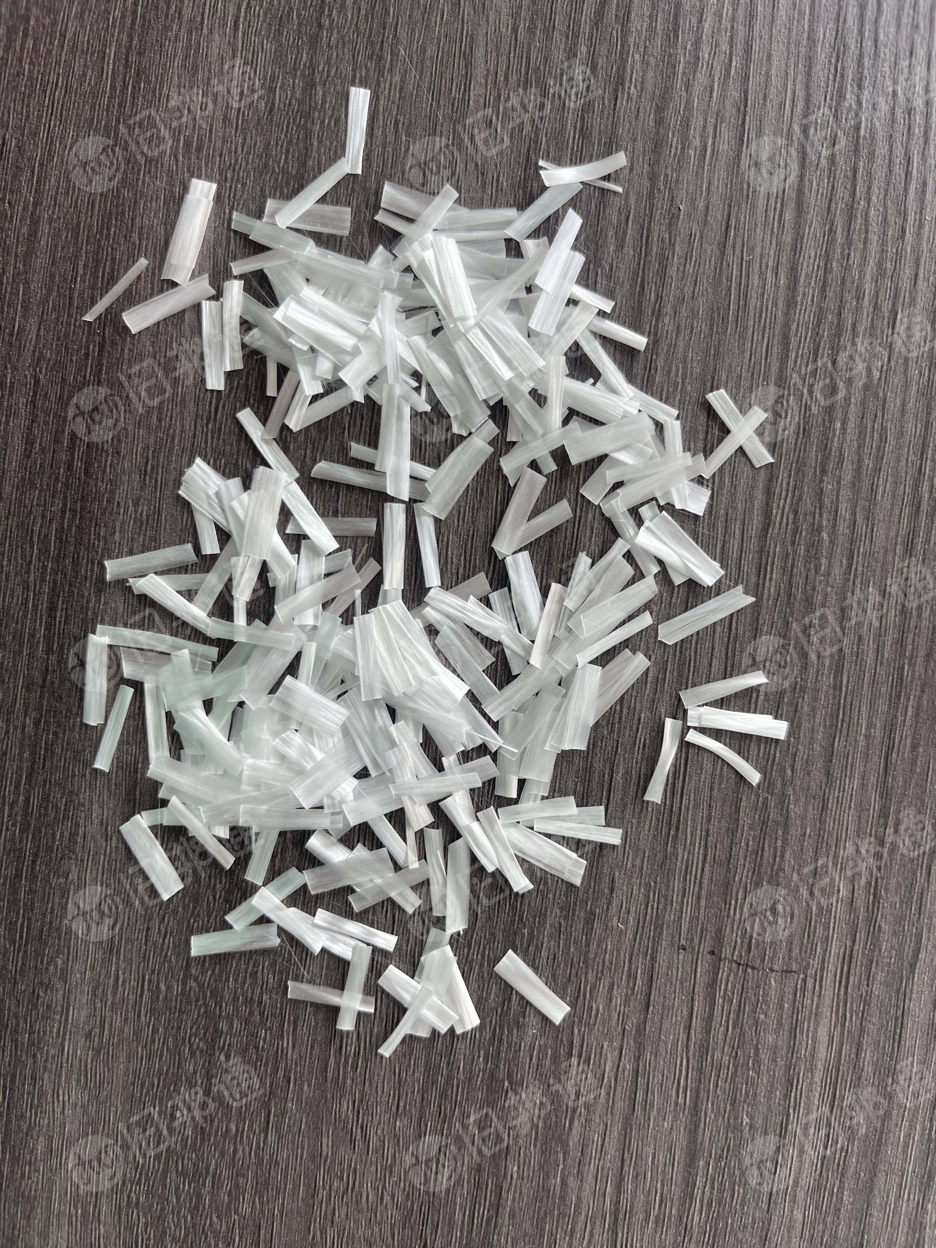 出售全系列短切玻纤,泰玻废丝,玻璃纤维丝等