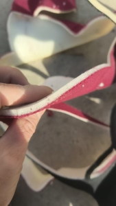 长期出售鞋材厂下来带复合布的海绵，黑料，鞋材黑料，燃烧料，现货6.8米一车