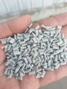 出售水洗编织袋颗粒，吨包袋颗粒，浮水沉水料都有，可定制