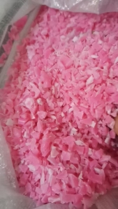 现货出售PP纱线管破碎料，有灰色，咖啡色，绿色，黄色，蓝色，紫色，红色，粉色分开