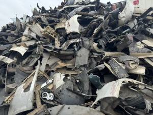 出售pp汽车内饰、汽车保险杠破碎料料，月供60吨