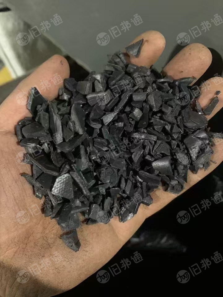 出售水粉软质PVC电缆皮破碎料，长期供货