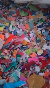 出售花丙破碎料，含10%的沉水料，月供200吨