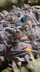 长期出售氨纶废布，浅色最多，也有老色，造粒打泡料用，每月200多吨，厂在广东揭阳