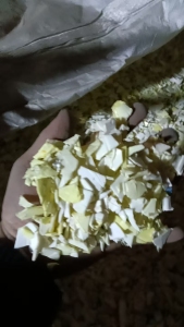 常年出售涂料桶破碎料，工丙破碎料