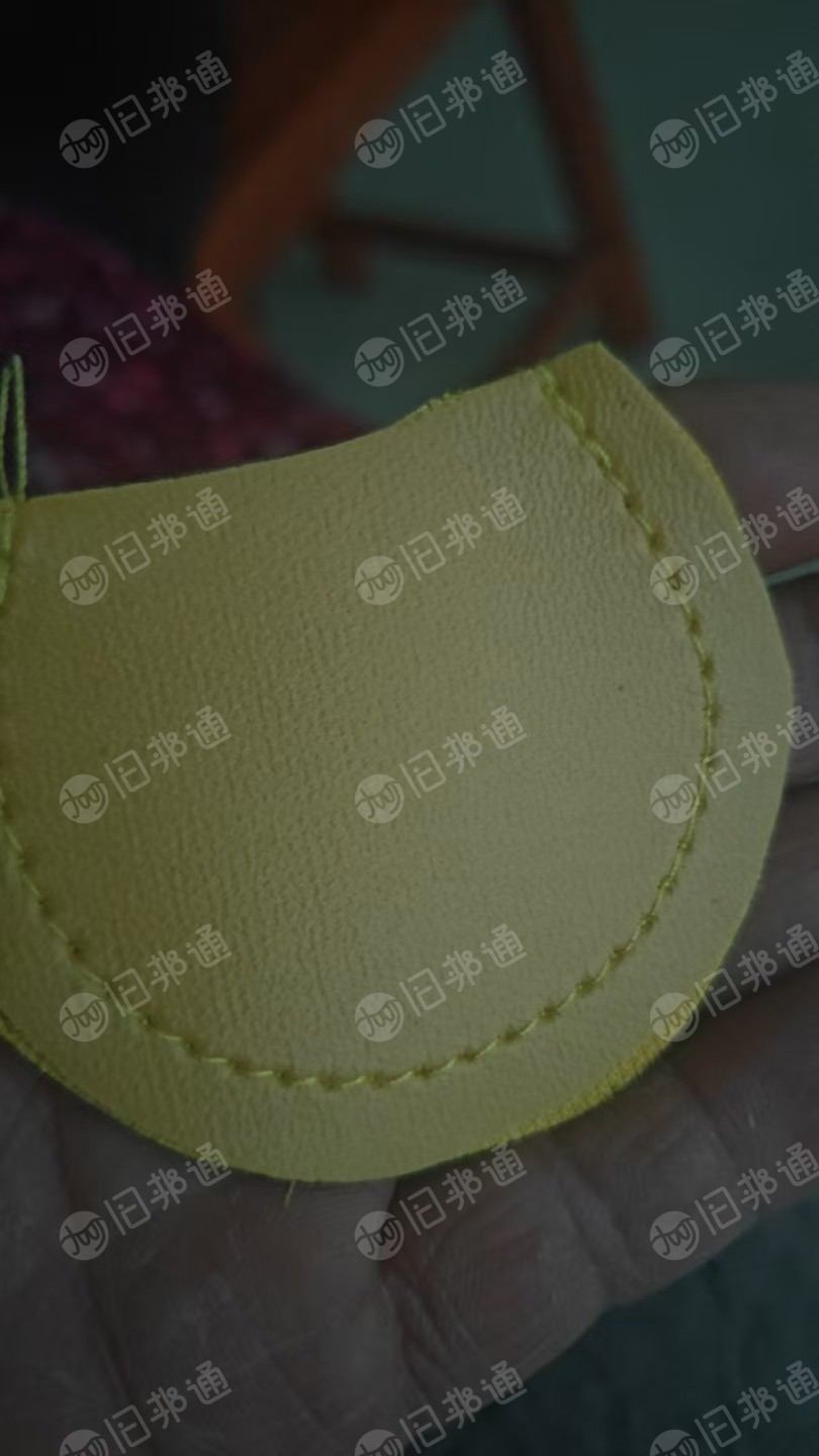 出售PVC箱包革边料,600D,PVC发泡革都有