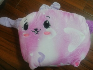 出售毛绒玩具，现货8吨左右，浙江温州