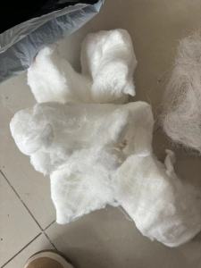长期出售纺织厂下来的涤纶废丝,白的涤纶干丝,一天会有20吨左右,货在江苏常州