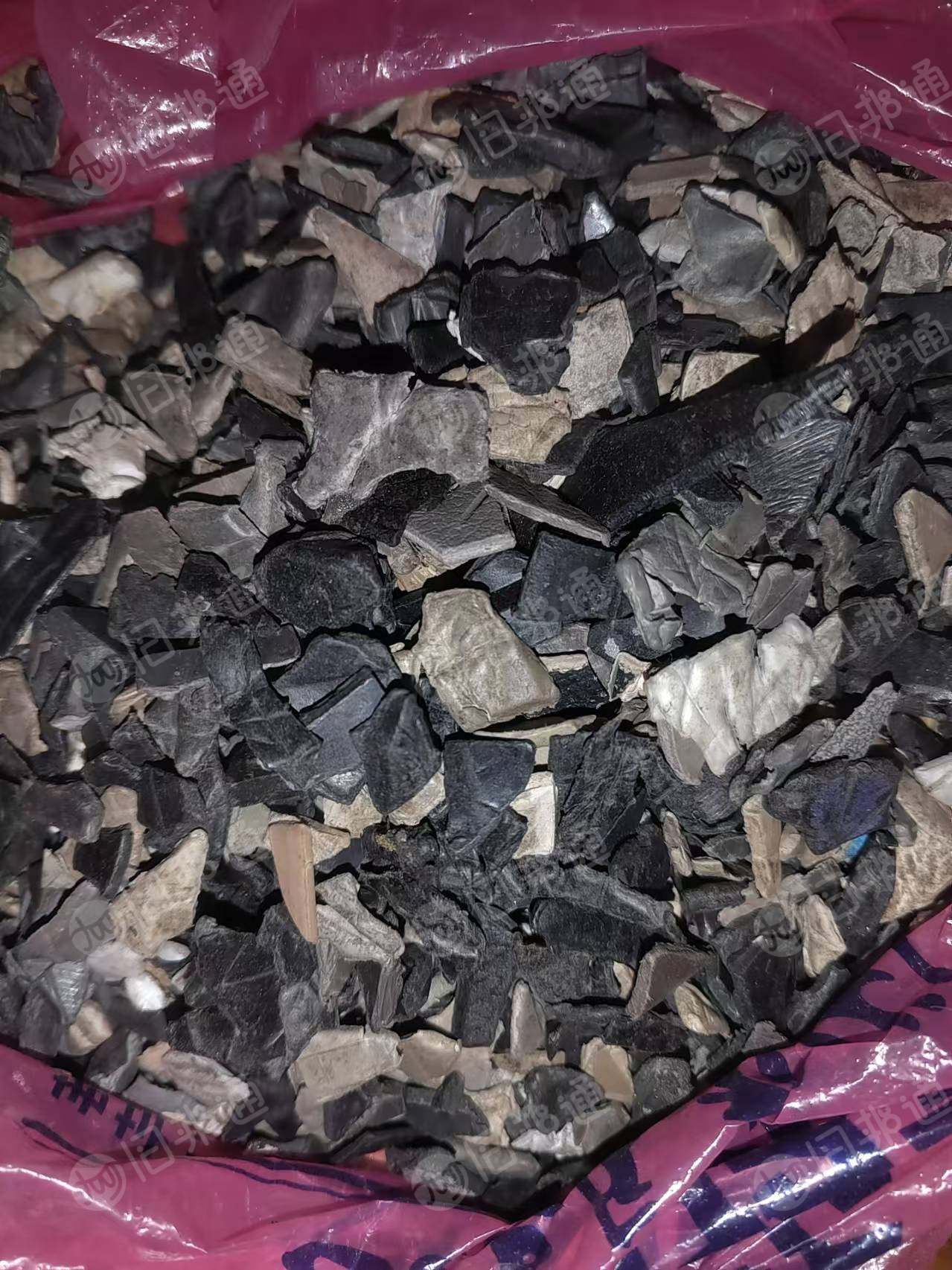 出售pp汽车内饰破碎料，汽车保险杠破碎料，月供400吨