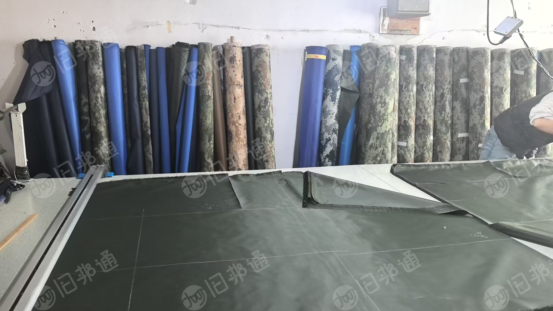 长期出售箱包布下脚料,迷彩的,涤纶和牛津布材质的,厂在山东济宁