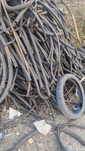 出售液压油管废料