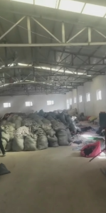 长期出售旧衣服统货，小区货，现货20吨左右