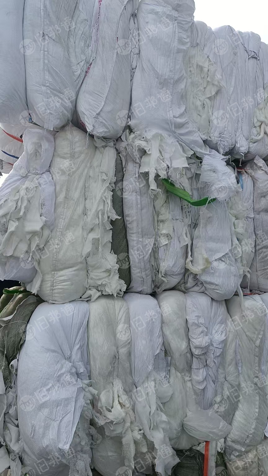 长期出售羊毛衫下脚料，羊毛衫，现货50吨左右