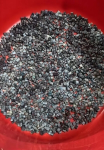 出售PE胶水膜颗粒，现货10吨