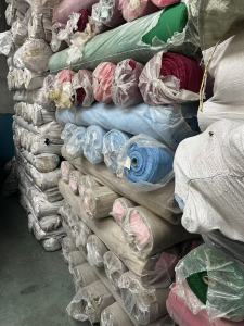出售库存布，全棉纱卡库存布，一等品，货在山东潍坊