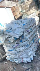 长期出售干造pe乳白袋，月供10吨左右