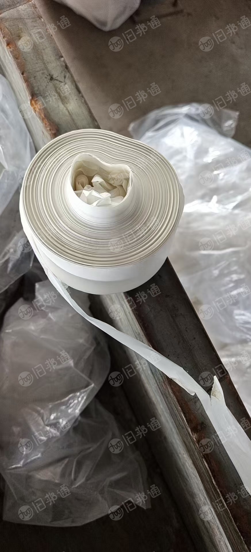 出售卷筒硅油纸废料