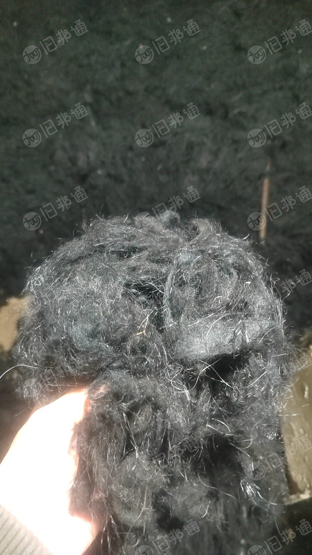 长期回收黑色涤纶废丝工业丝，定型丝，短纤