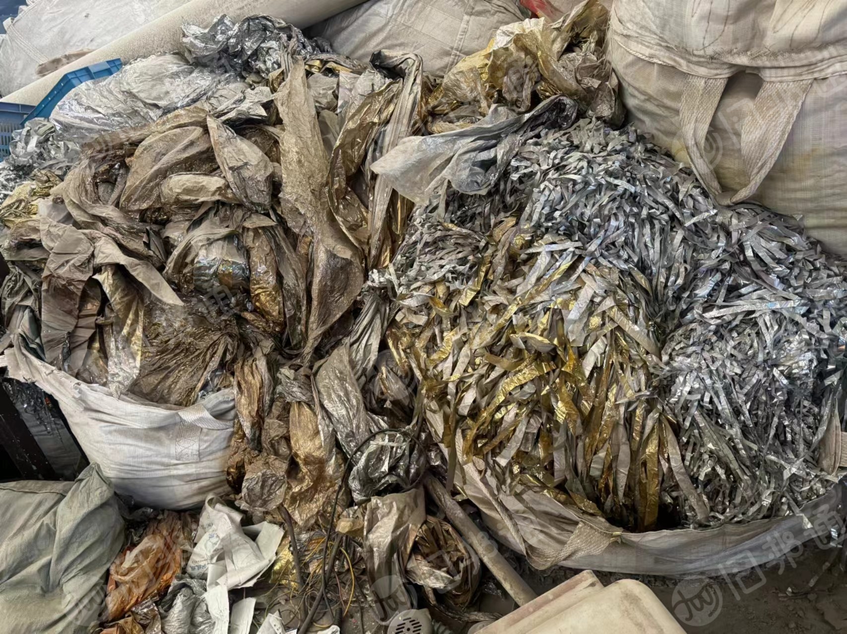 出售烫金膜废料,现货13米一车