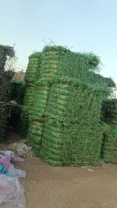 出售绿色PET打包带毛料，现货够一挂