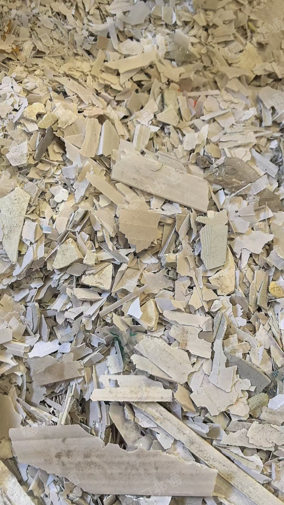 出售PVC扣板破碎料,干粉的