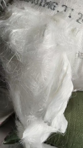 长期出售涤纶长丝，涤纶高弹丝，涤纶丝，涤纶开花料，货在福建福州