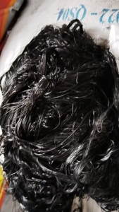 长期出售涤纶低弹丝，涤纶废丝，涤纶干丝，黑色和白色都有，货在福建福州