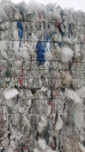 出售高压杂膜料，三级料，水洗膜，月供100吨