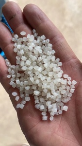 出售透明丙颗粒，过60目