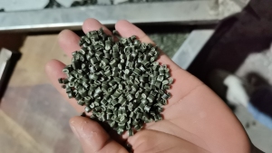 出售PP编织袋拉丝颗粒