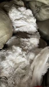 长期出售织布厂下来的涤纶废丝，涤纶水丝，涤纶干丝，货在四川隆昌