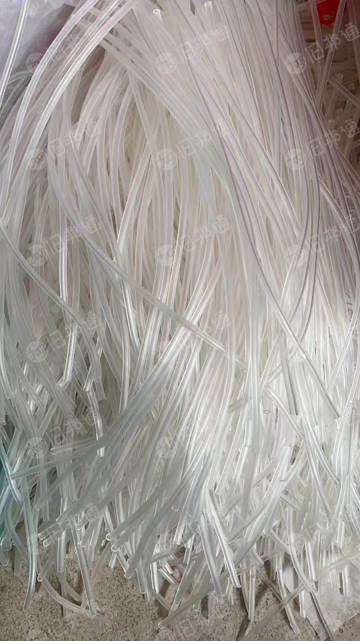 长期出售pvc输液管毛料,月供100吨