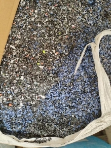 出售杂色灯饰PC破碎料