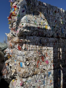 出售大小白乙压块，混压，花乙压块，长期供货