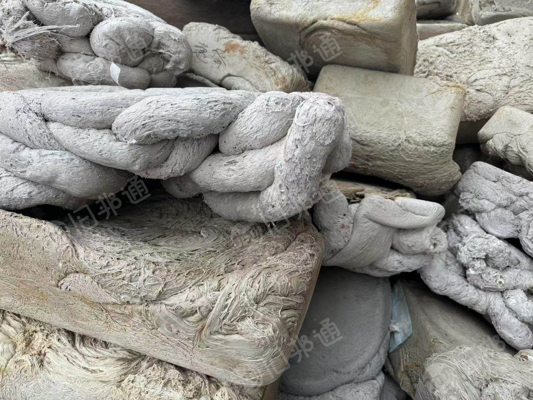 出售KT板热熔块，现货15吨